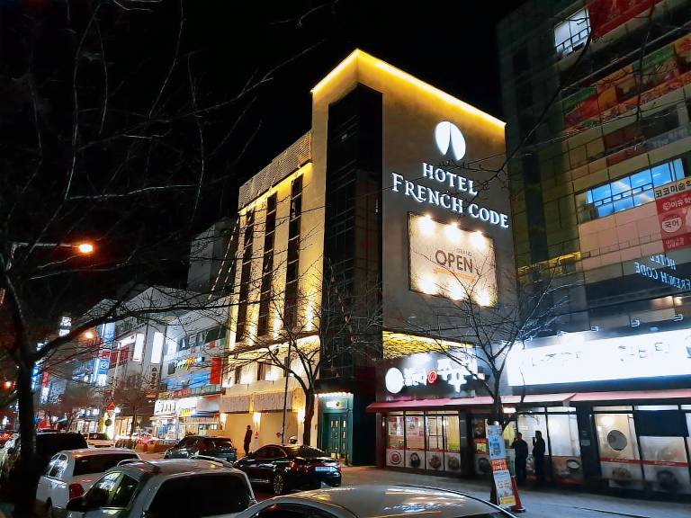 FrenchCode Hotel