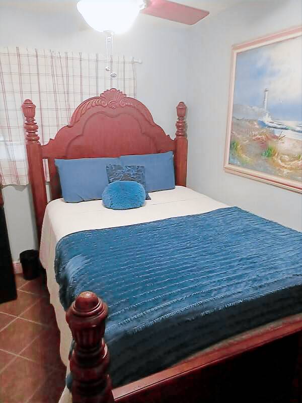 Private room  Indian River City