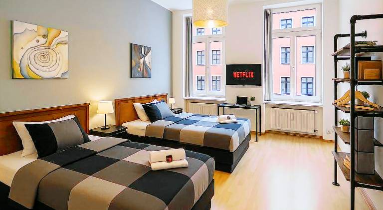 Leipzig Zentrum, Schnelles WLAN, TVs in allen 5 Zimmern, Self-Check-in, 5 Riesige Zimmer fur große G — photo 2