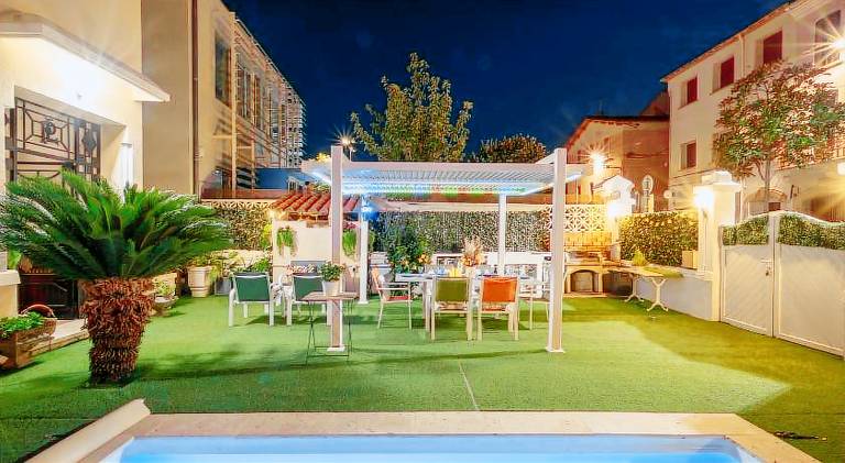 Villa with pool | Pets allowed — photo 4
