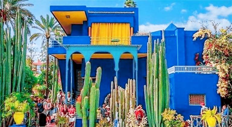2BR 2BA wTerrace & Parking Majorelle Chic — photo 4