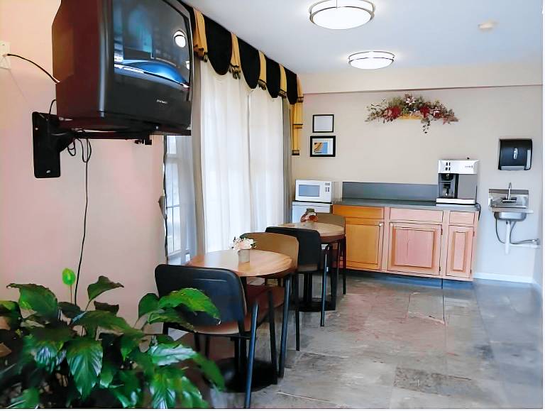 Executive Inn and Suites Longview — photo 3