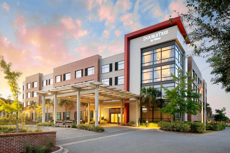 DoubleTree by Hilton Charleston Riverview