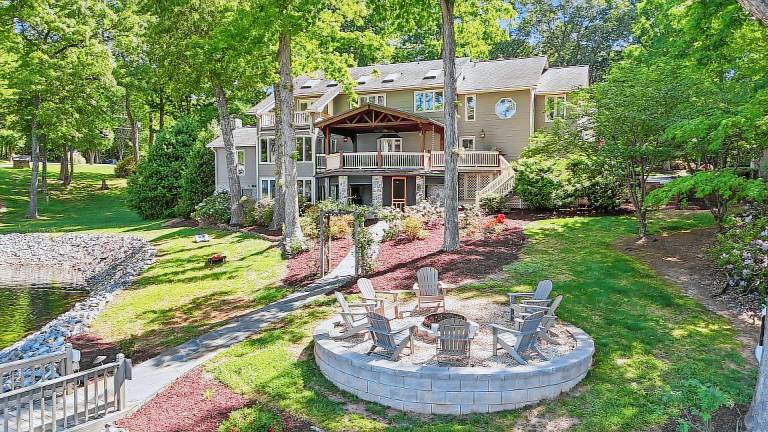 House Sherrills Ford
