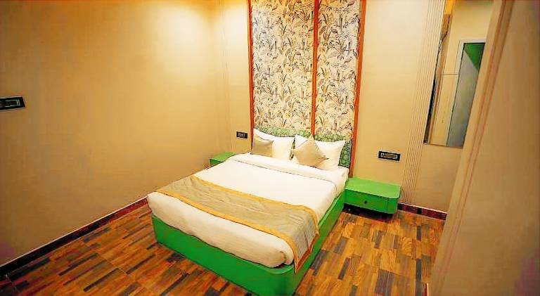 Bed and breakfast  Faizabad