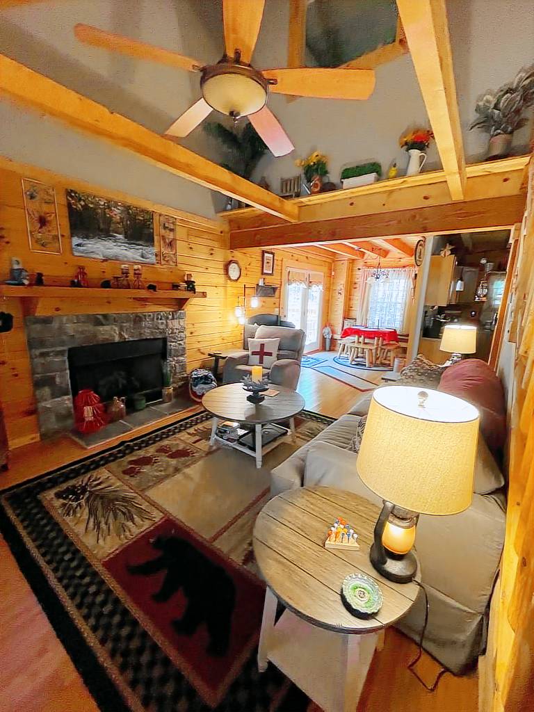 Cabin  Seymour