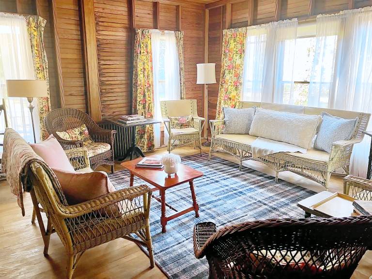 Cabin Harbor Springs