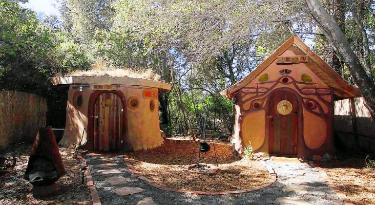 Hobbit Hut — photo 5