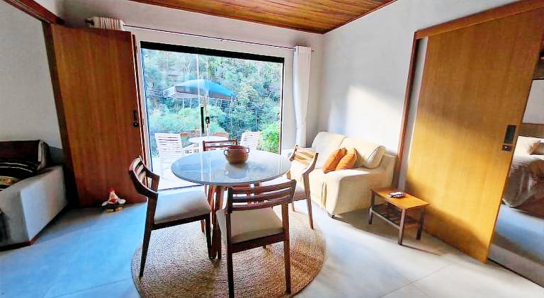 Charming vacation home | Pet-friendly — photo 3