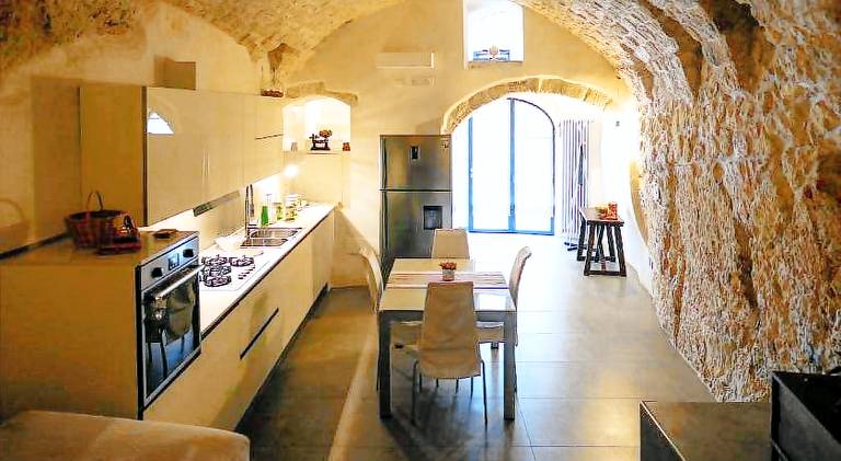 Rental apartment with 2 rooms for 6 persons — photo 4
