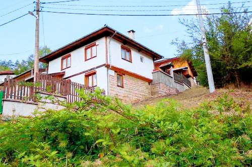 House  Neykovtsi