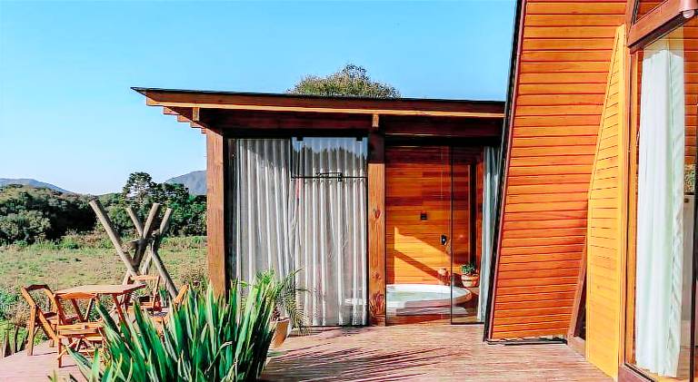 Chalet with jacuzzi & garden — photo 2