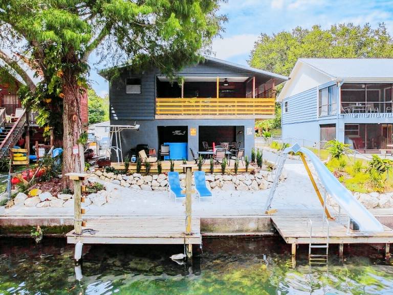 House Weeki Wachee Gardens