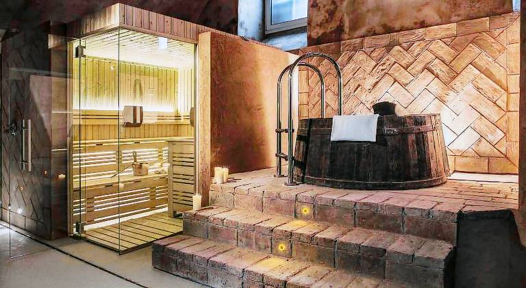 Serviced apartment with sauna, pool & garden — photo 2