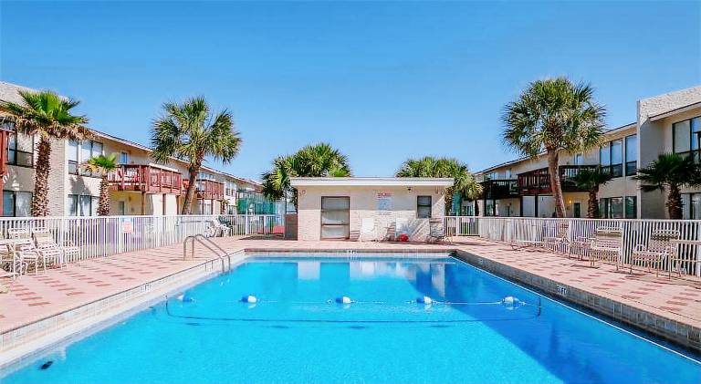 Nice holiday apartment with pool | Next to the beach | Pets allowed — photo 4