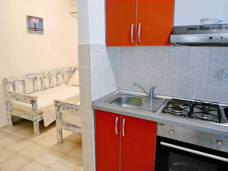 One bedroom apartment near beach Stara Novalja, Pag (A-4106-a) — photo 4