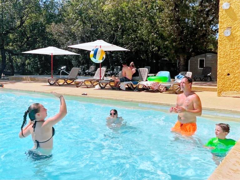 Camping-Unterkunft  Saint-Saturnin-lès-Apt