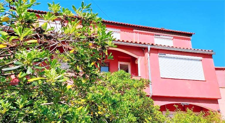 Holiday apartment with 2 rooms for 6 persons — photo 2