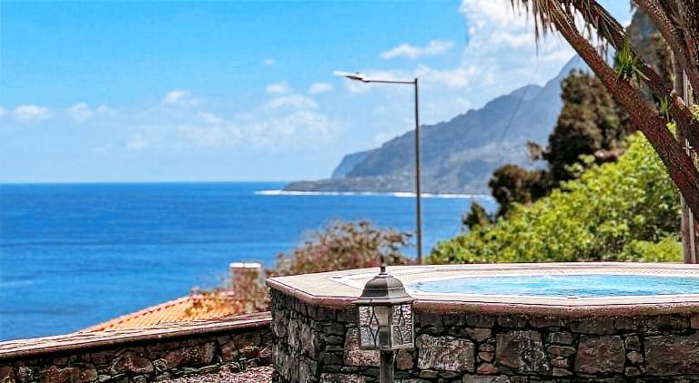 House with terrace, jacuzzi & garden | Suitable for remote work | Pets are welcome — photo 5