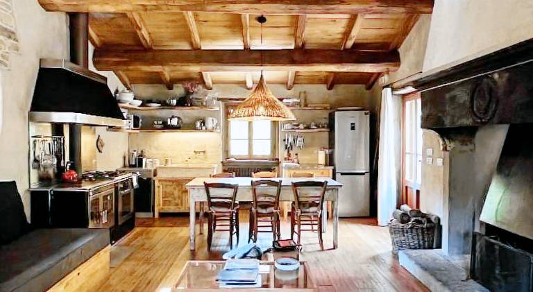 Pleasant villa with pool & hot tub | Pet-friendly — photo 5
