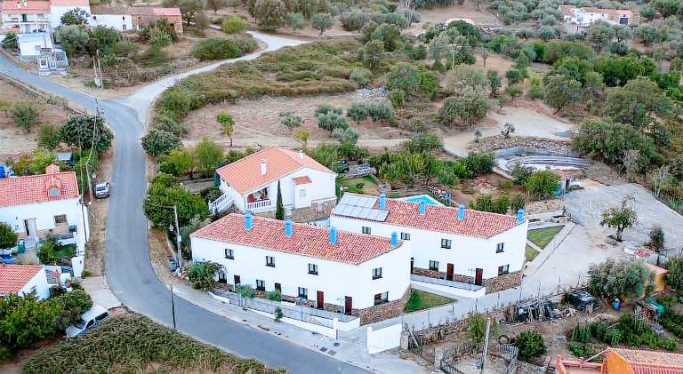 House with patio, grill & yard in Cáceres