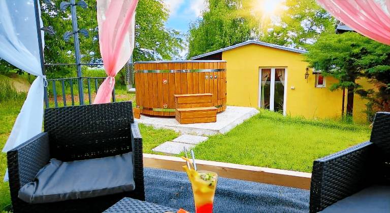 Cabin with sauna, hot tub & garden — photo 5
