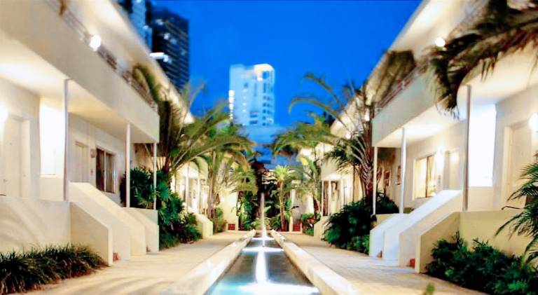 Dorchester Hotel & Suites — photo 3