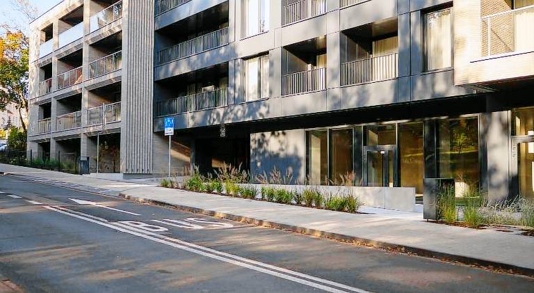 Apartment with terrace — photo 3