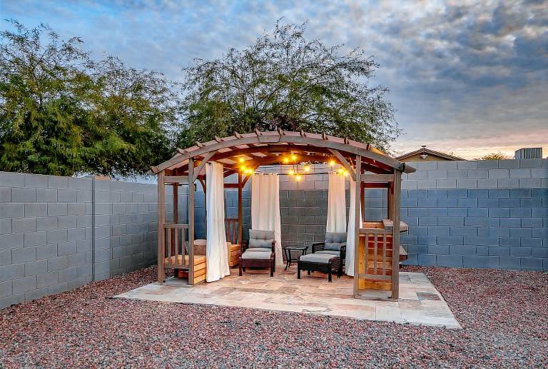 House  Maryvale Village