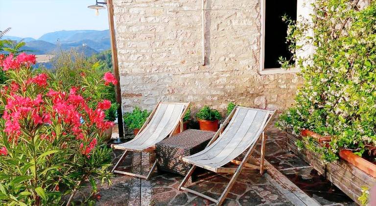 Charming rental apartment with pool | Pet-friendly — photo 4