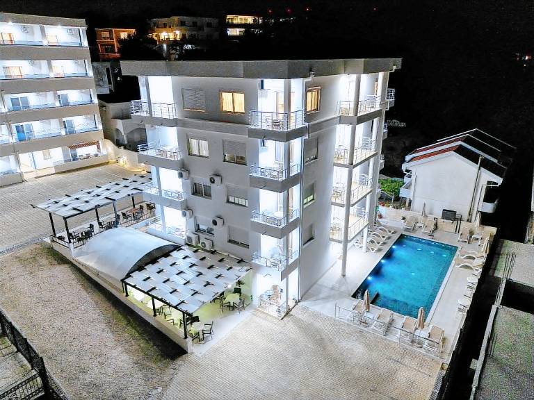 Aqua Lounge Aparthotel Ulcinj in Ulcinj