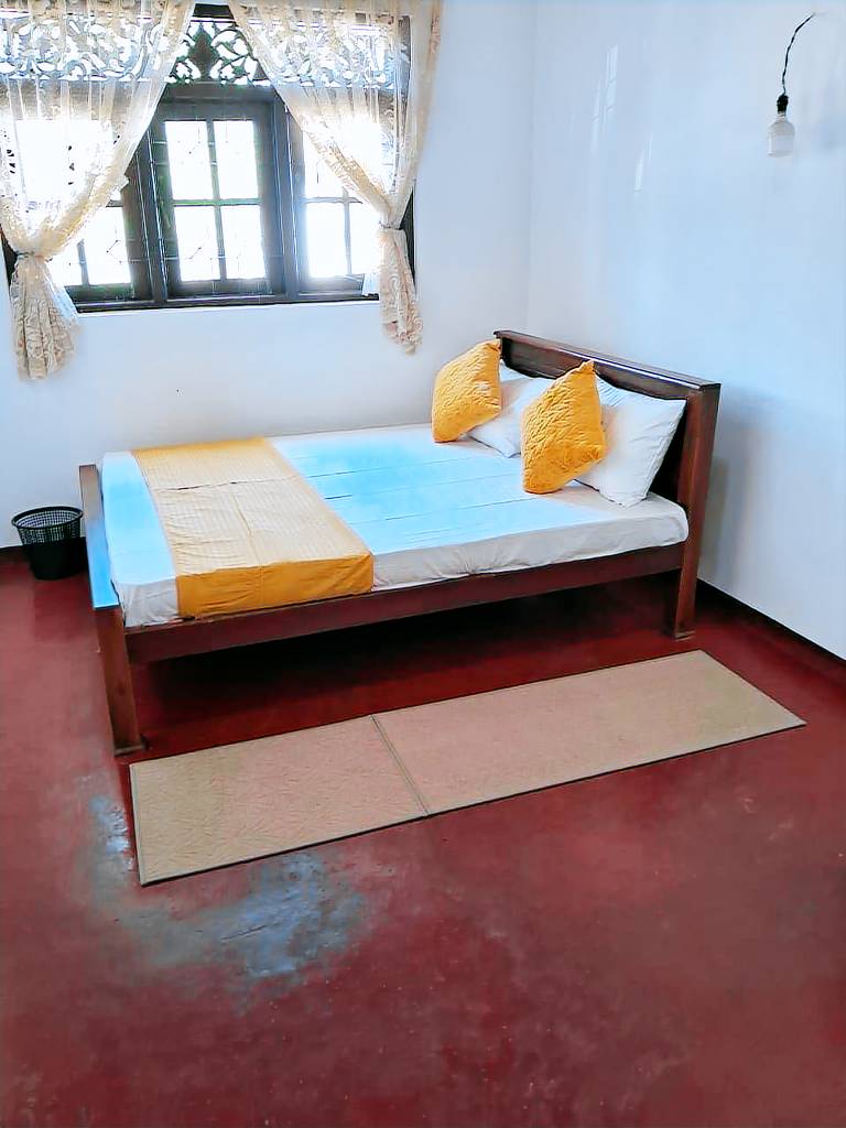 Entire Coastal Stay Steps to Weligama Beach in Weligama