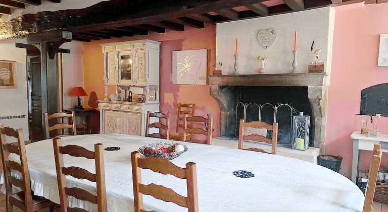 Vacation home with barbecue, patio & garden in Vezelay