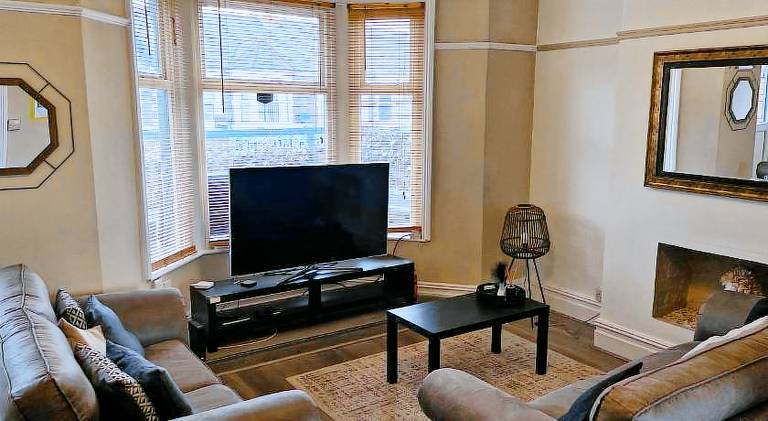 Rental apartment with terrace in Cardiff