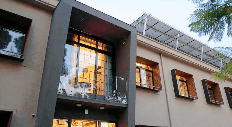 Serviced apartment with garden in Naples