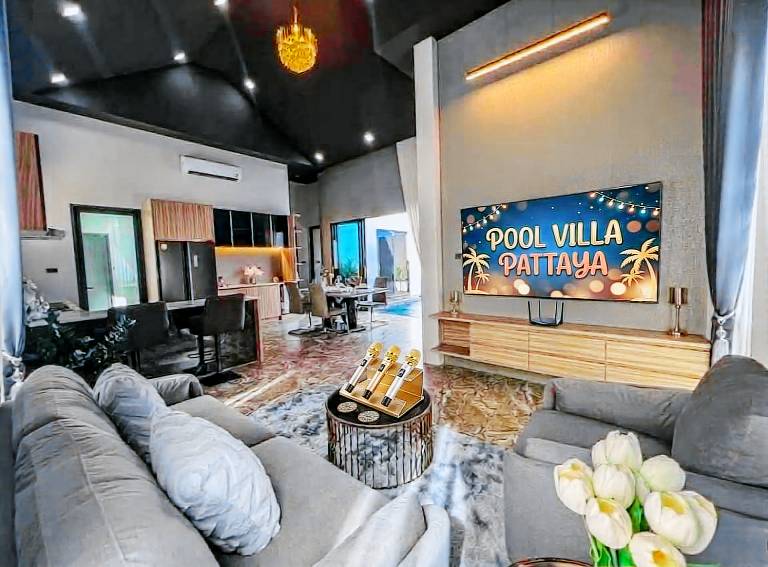 Pool Villa Pattaya Sabaidee - Private luxury home in Chonburi