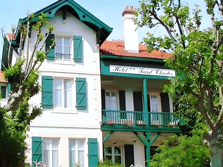 Hôtel Saint Charles & Coliving in Biarritz