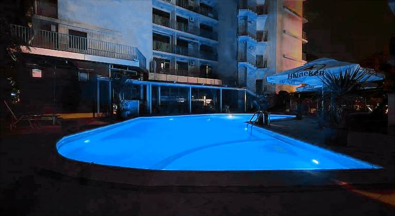 Apartment with private pool in Burgas