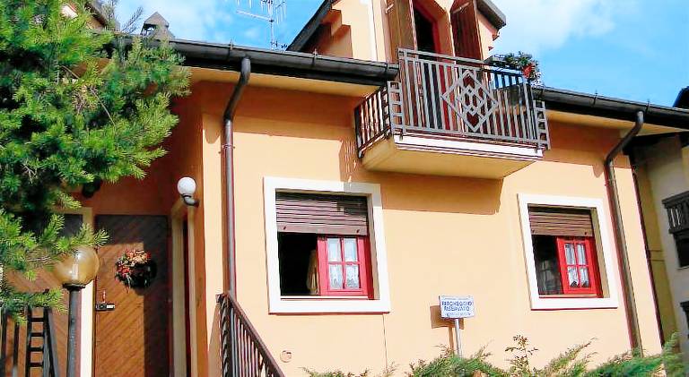 Chalet with 3 rooms for 6 persons in Vicenza