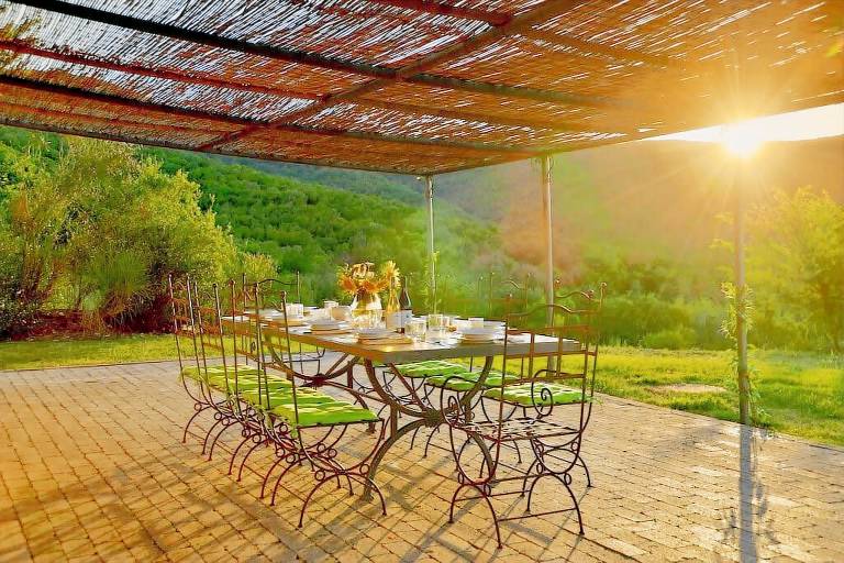 Family-friendly beautiful villa with private pool, garden & barbeque | Perfect for remote work | Pets allowed — photo 5