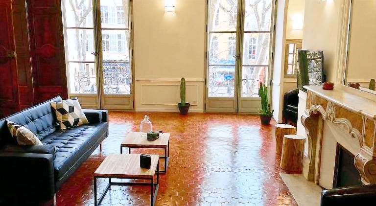 Rental apartment with jacuzzi & terrace — photo 4
