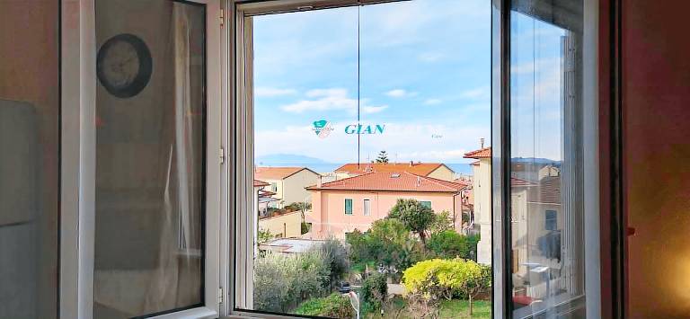 Rental apartment with terrace — photo 2