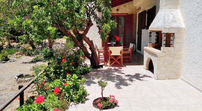 Holiday apartment with garden & terrace — photo 4