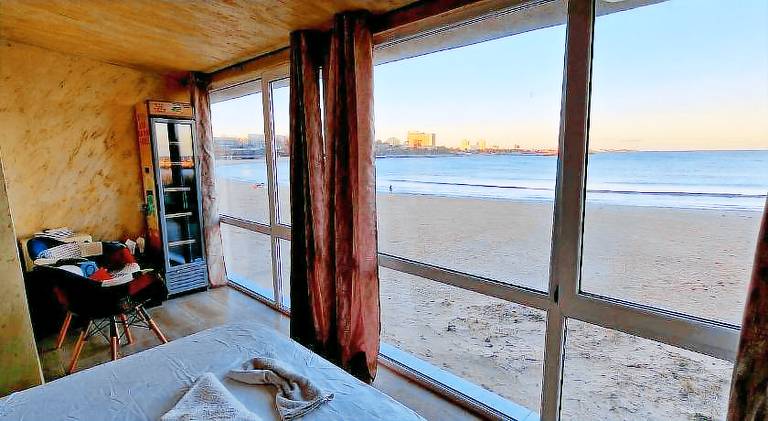 Apartment with patio — photo 4