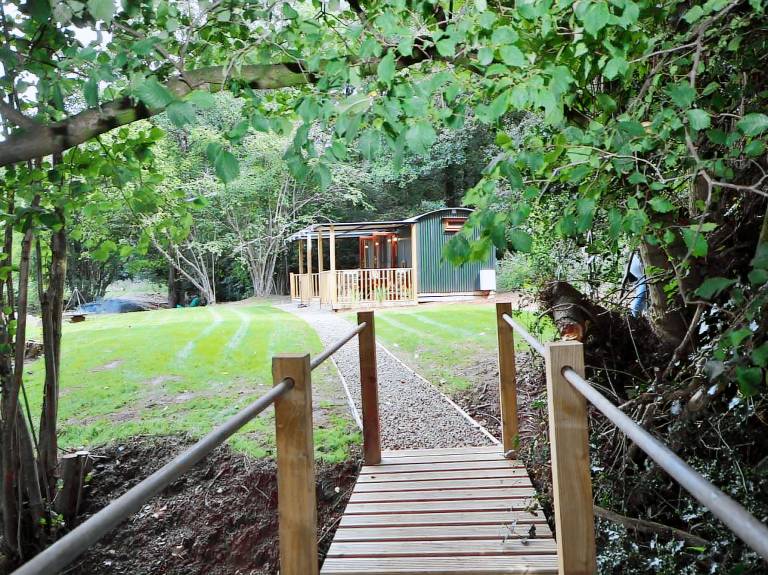 Cottage with yard, patio & barbecue in Abergavenny