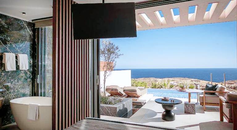 Serviced apartment with terrace, garden & pool | Dogs allowed — photo 3