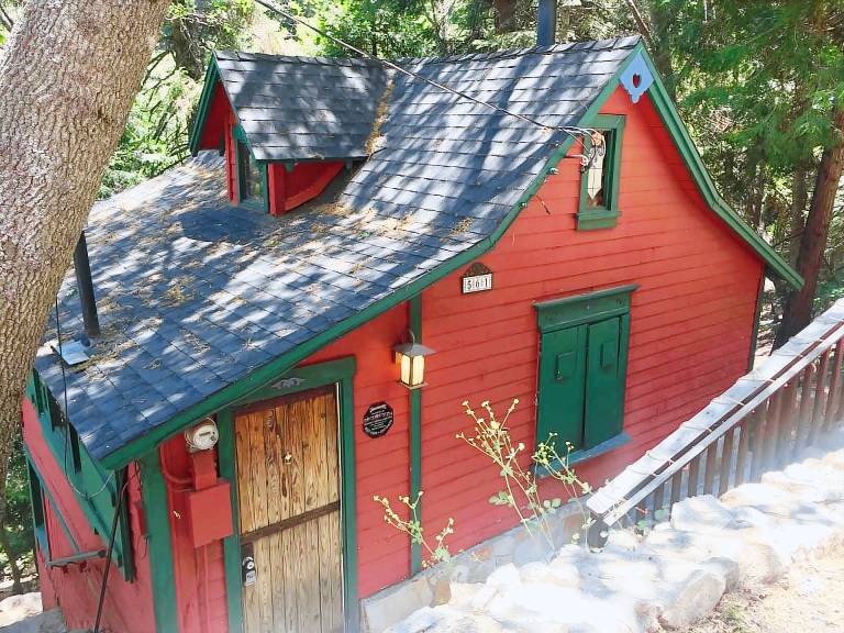 Cabin Lake Arrowhead