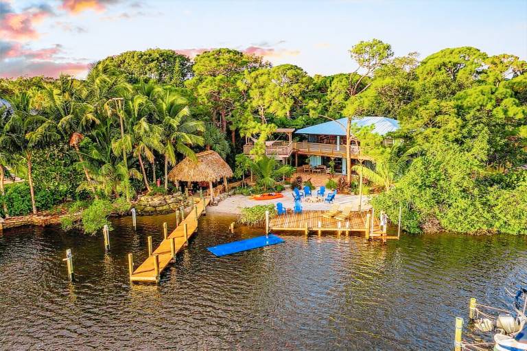 The River House, Boston Whaler Boat Included, Private Beach! — photo 3