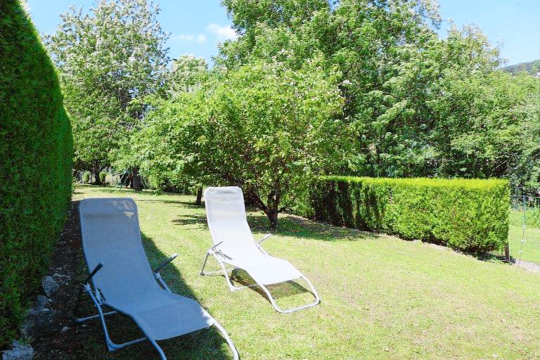 Gite with garden & patio — photo 2