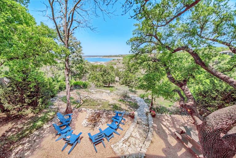 House  Canyon Lake